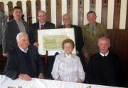 v.l. Kührer Josef, Bgm. Mag. Roland Weber, Gerhard Tersch, Gr. Franz Stohl, die Jubilare Erich und Leopoldine Kührer, Pater Ludwig Maria Gmoser