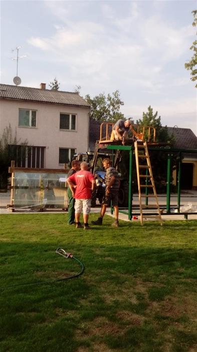 DEV Großnondorf Buswartehäuschen Sitzplatz